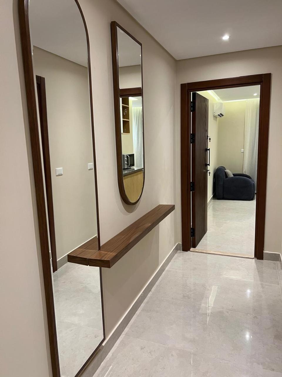 Sun Gate House Apartment *