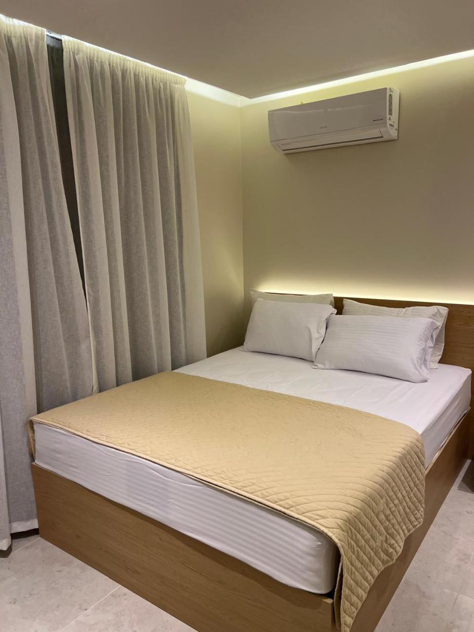 Sun Gate House Apartment *